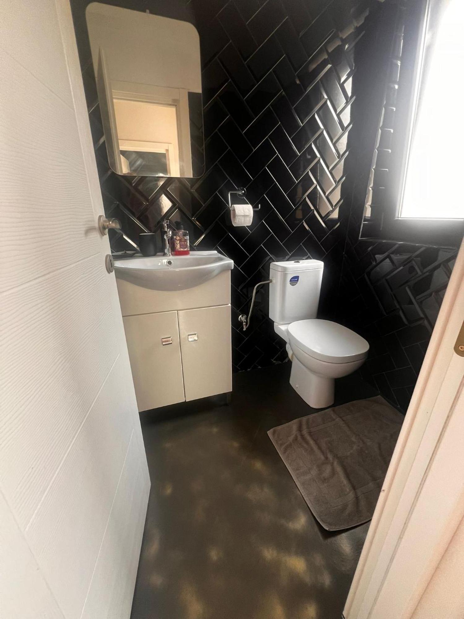 Dd Residence Otopeni Bagian luar foto